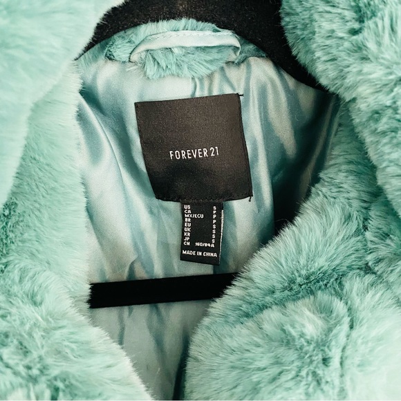 Womens fur cropped jacket green small forever 21s nwot - Picture 2 of 5